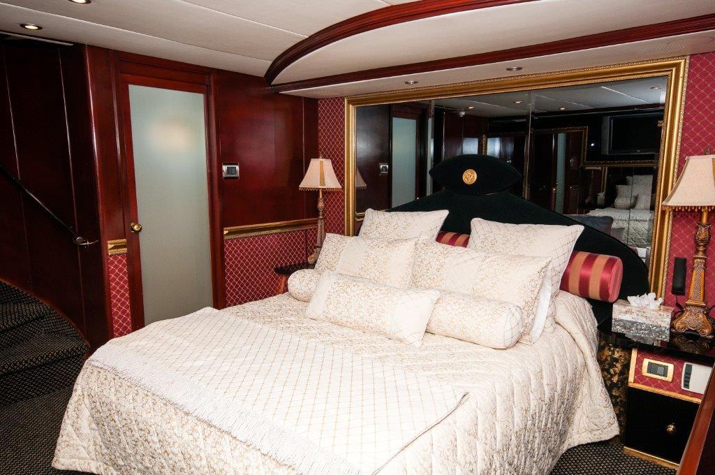 EAGLE ONE Charter vessel 019 © Swan Super Lines www.swansuperlines.com